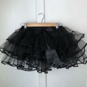 Leg Avenue Black Layered Tulle Petticoat